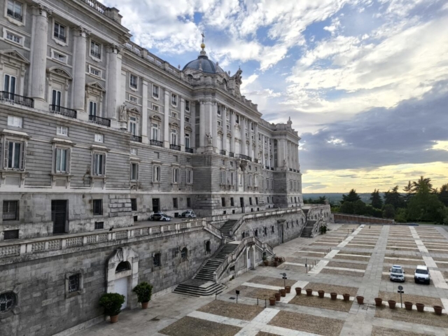 taroreader tarot taro koolitaja õpetaja triinu sirge heaolu mentor madrid hispaania spain